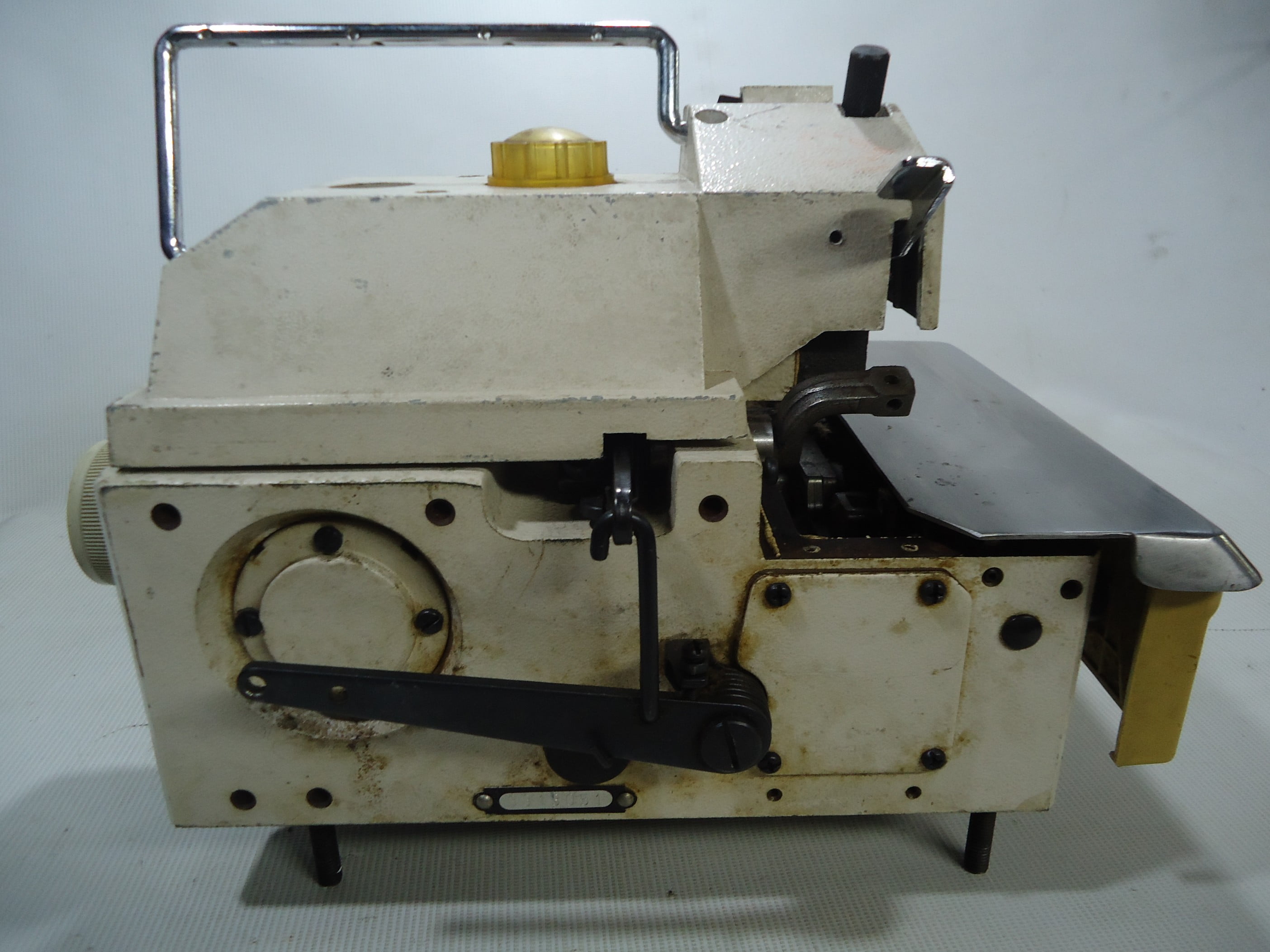 Maquina De Costura Overlock Industrial Super High Speed Usada