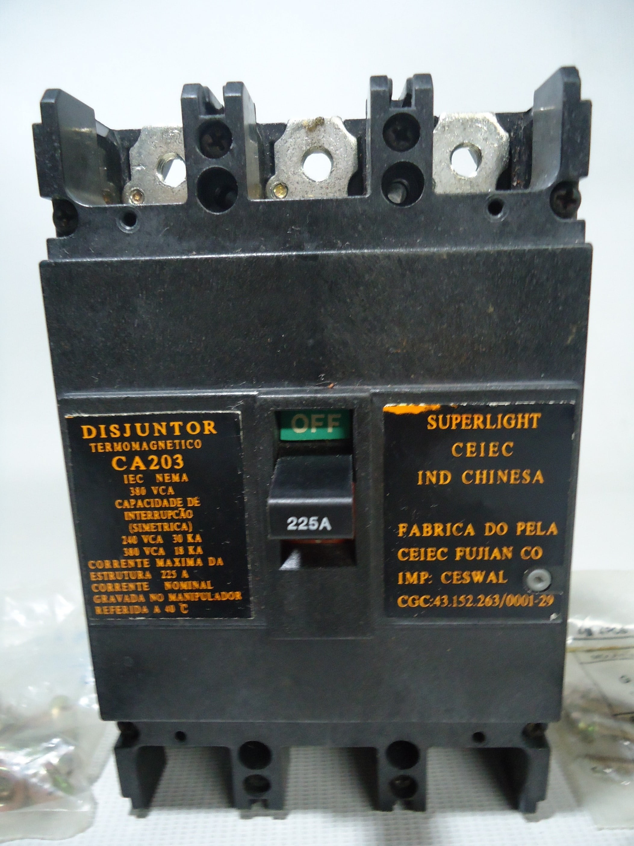 Disjuntor Termomagnético Usado 240Vca 380Vca Ca203 Ceic usado