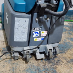 Lavadora De Piso Profissional Tennant T1 220v Usada