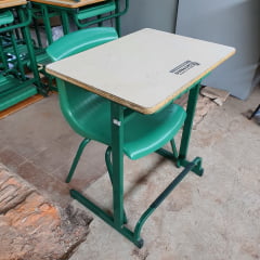 Cadeira e Mesa Escolar Juvenil Usada
