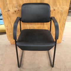Cadeira Fixa Com Braço Para Escritório Recepção Sala de Espera Giroflex Usada