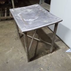 Mesa Inox Pequena Usada